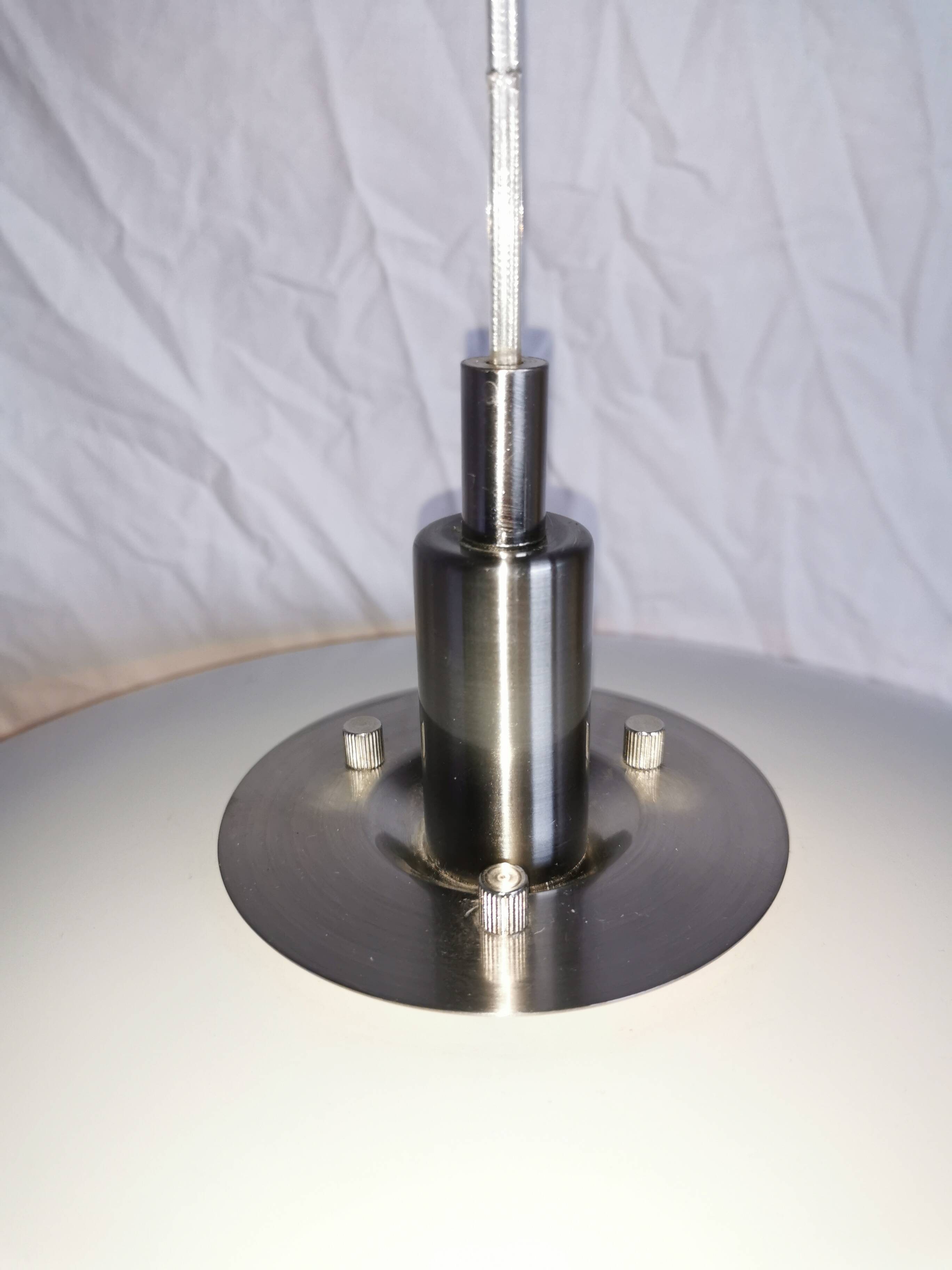White pendant light, Scandinavian, space age, Poulsen style, 1990.