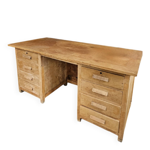 Grand bureau de maitre