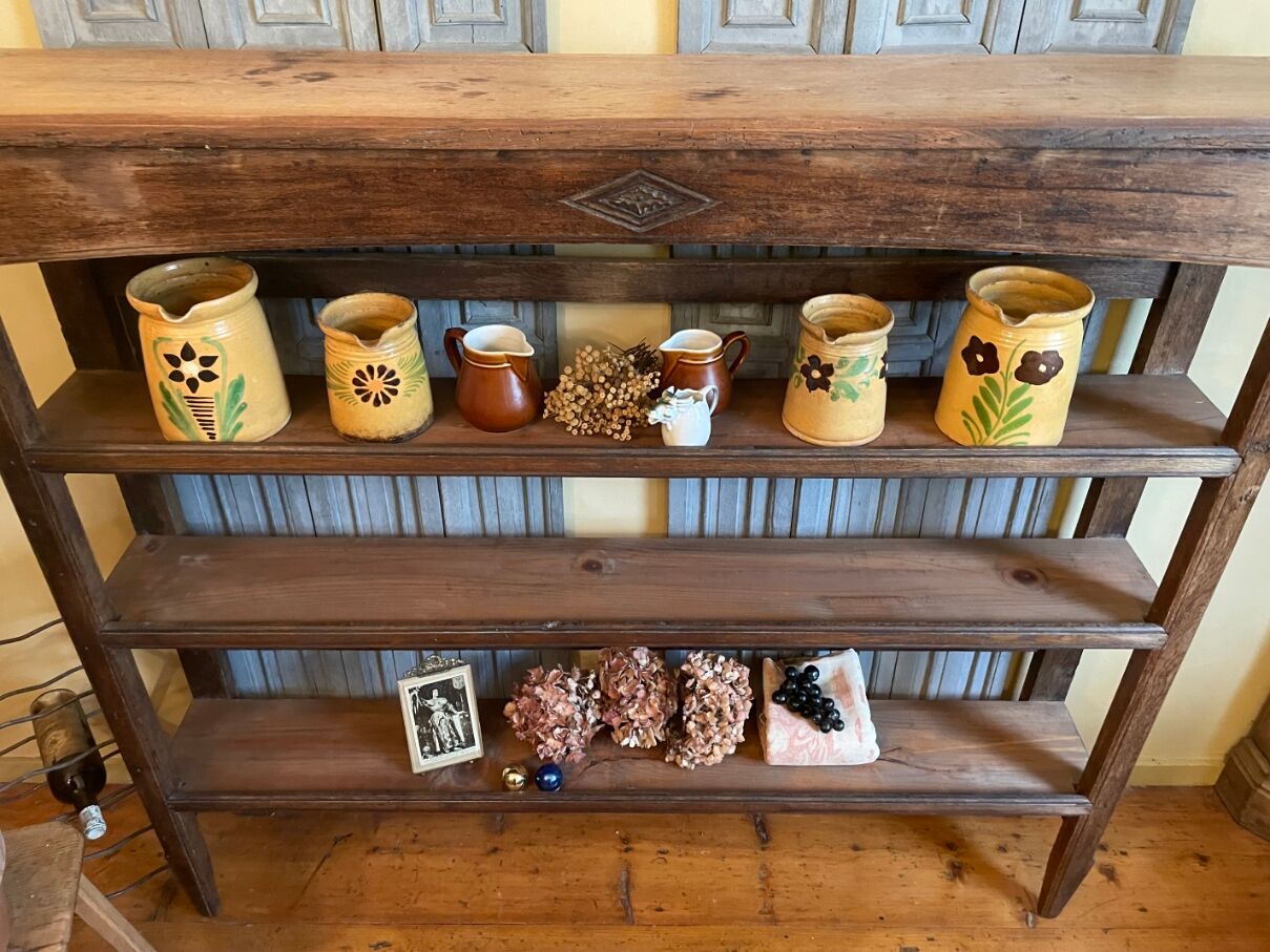 Baker's shelf, kitchen shelf, collection shelf from the early 19th century, oak.
