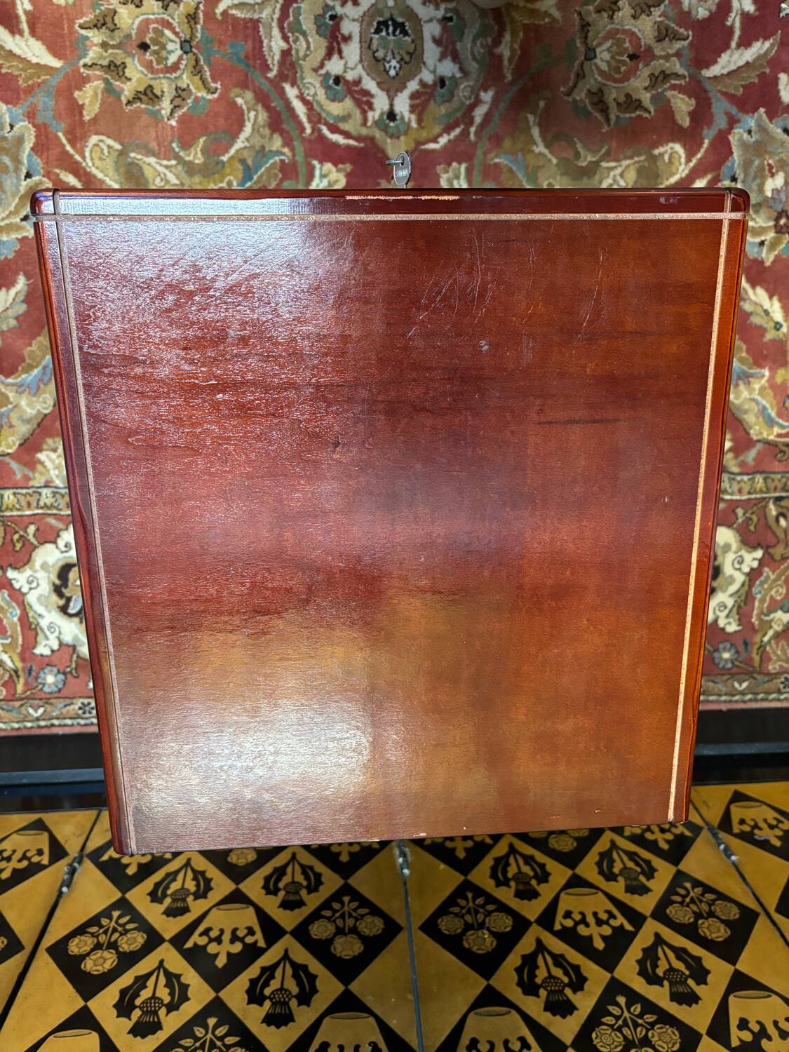 2-drawer storage cabinet