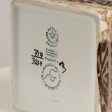 Royal Copenhagen. Petit vase en faïence à décor ethnique. Vers 1970