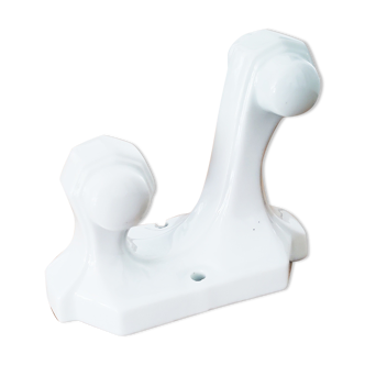 Porcelain hook