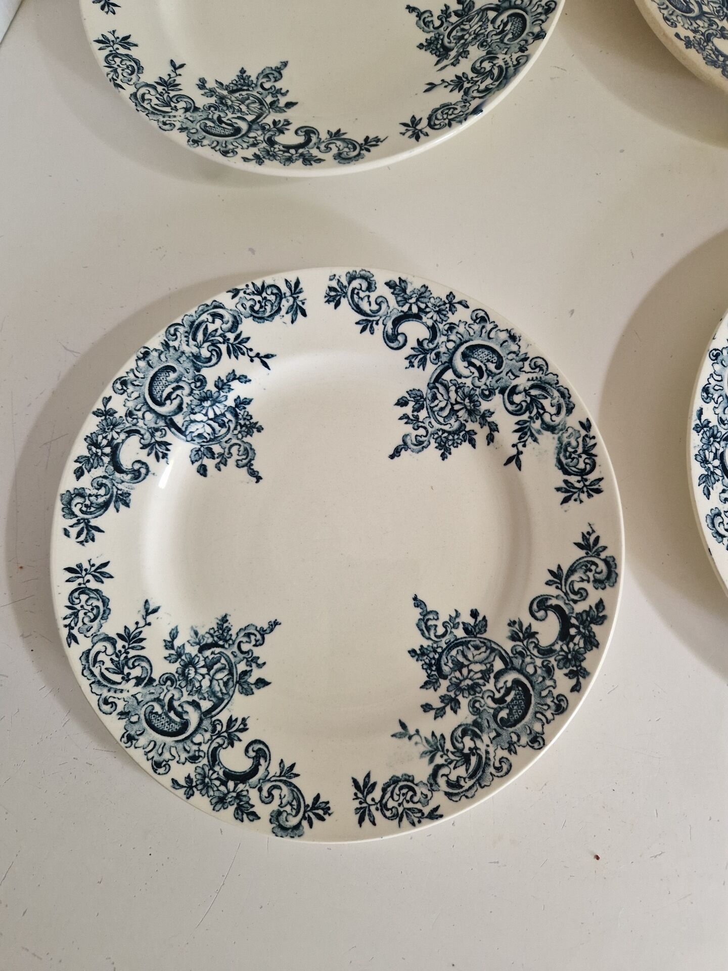 Set of 4 Louis XV Dessert Plates HB & Cie