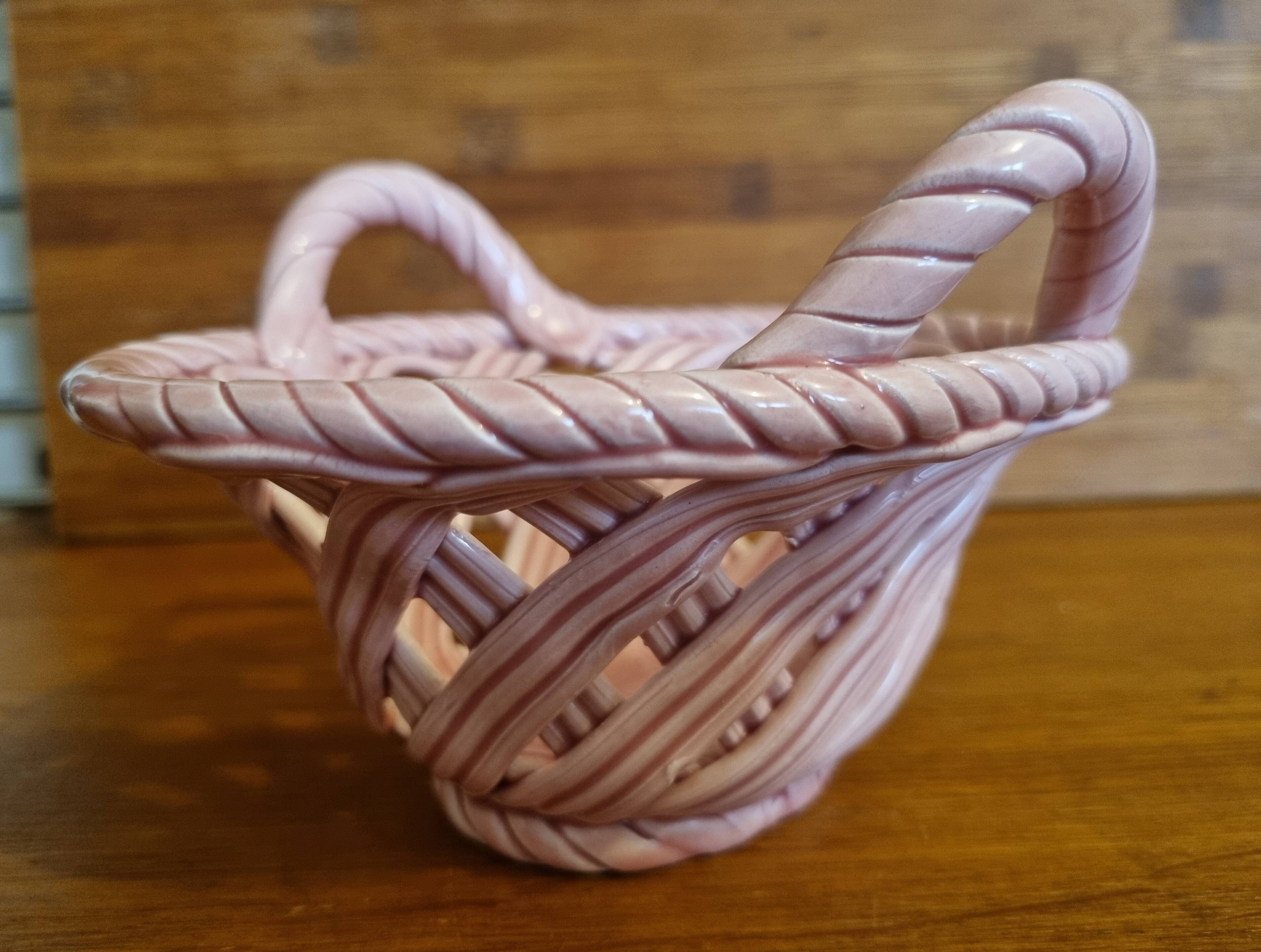 Vintage woven ceramic pocket basket