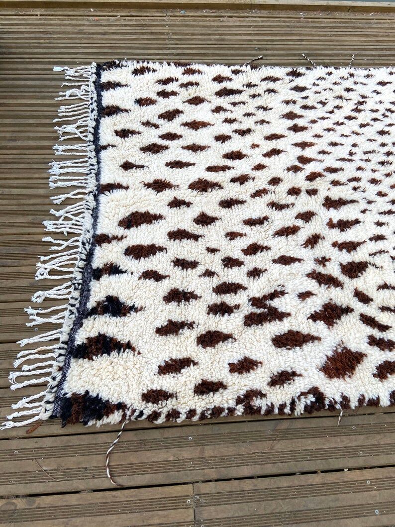 Beni Ouarain wool rug in 185x280 cm wool