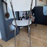 Chaise en formica beige