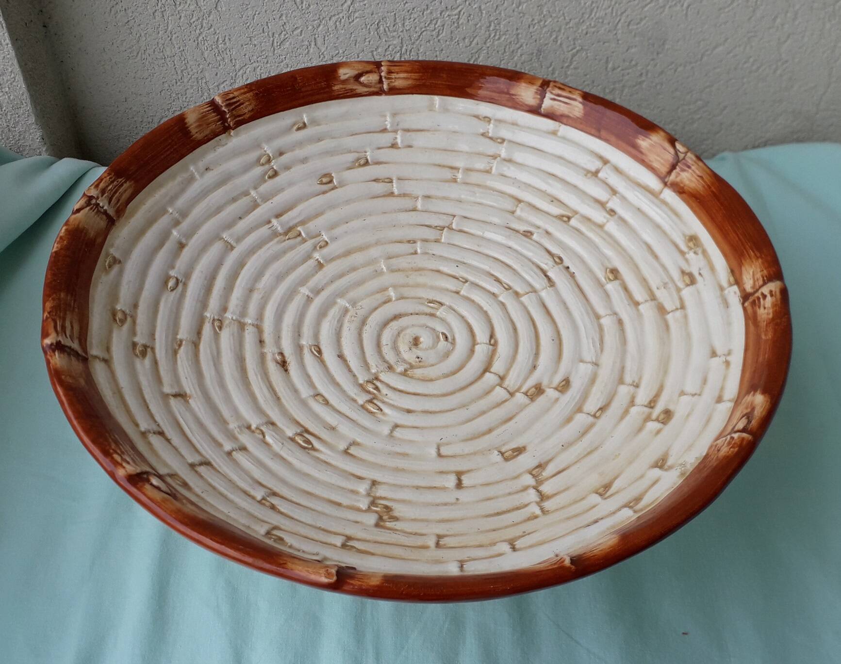 Slop bowl