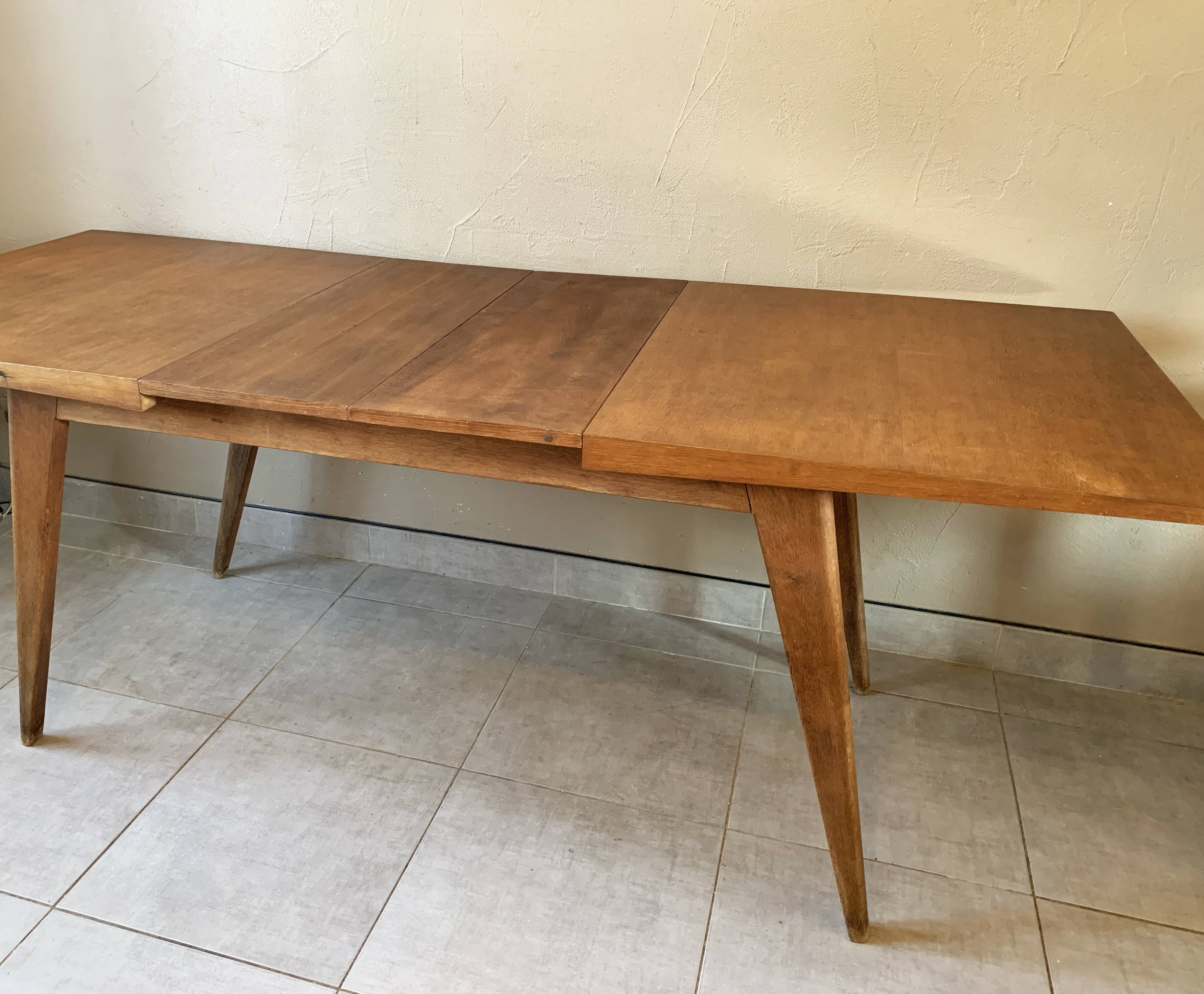 Vintage extendable oak table from the 50s