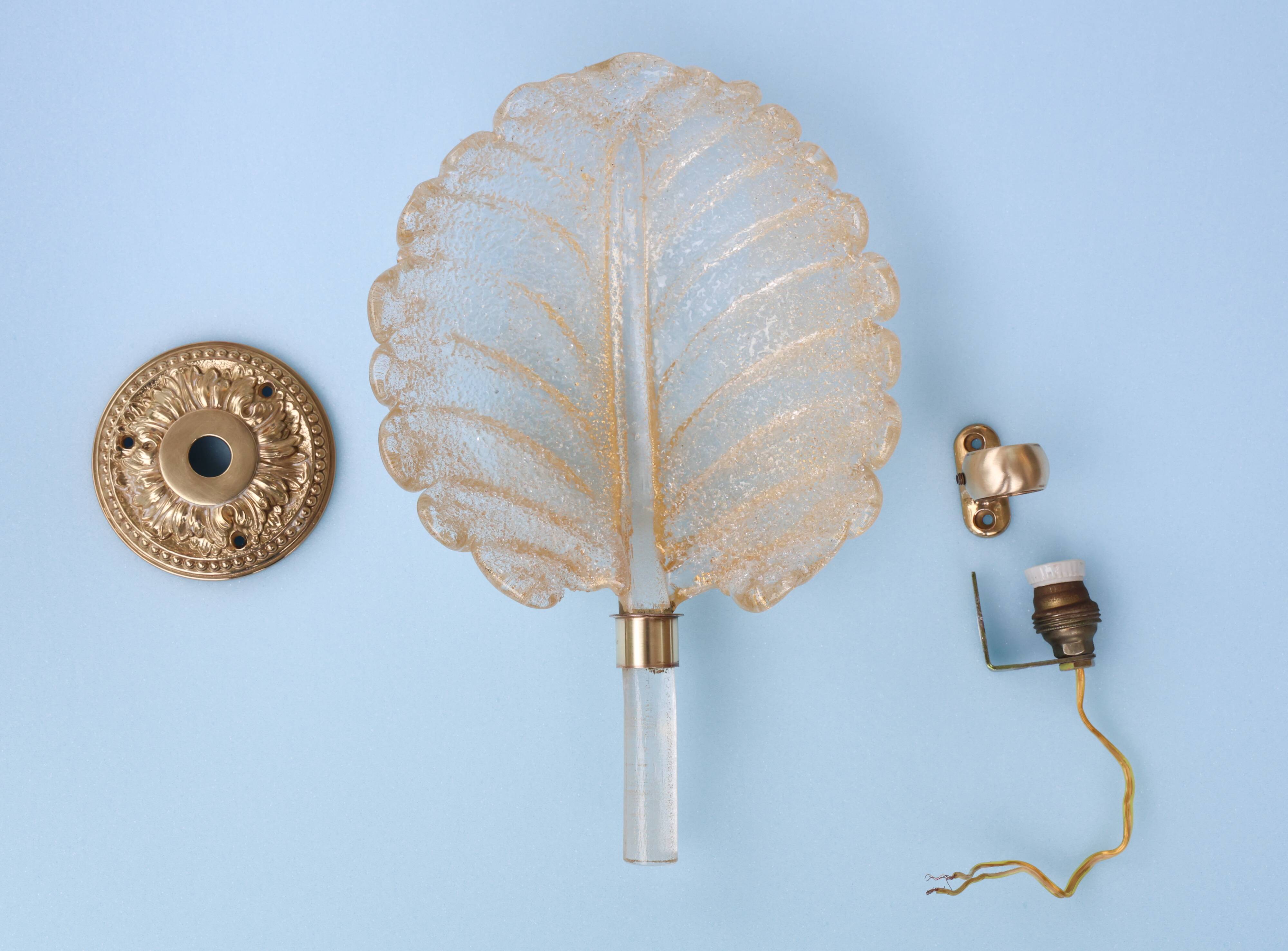 Barovier & Toso Murano Gold Glass and Brass Wall Light, Italy, 1960s