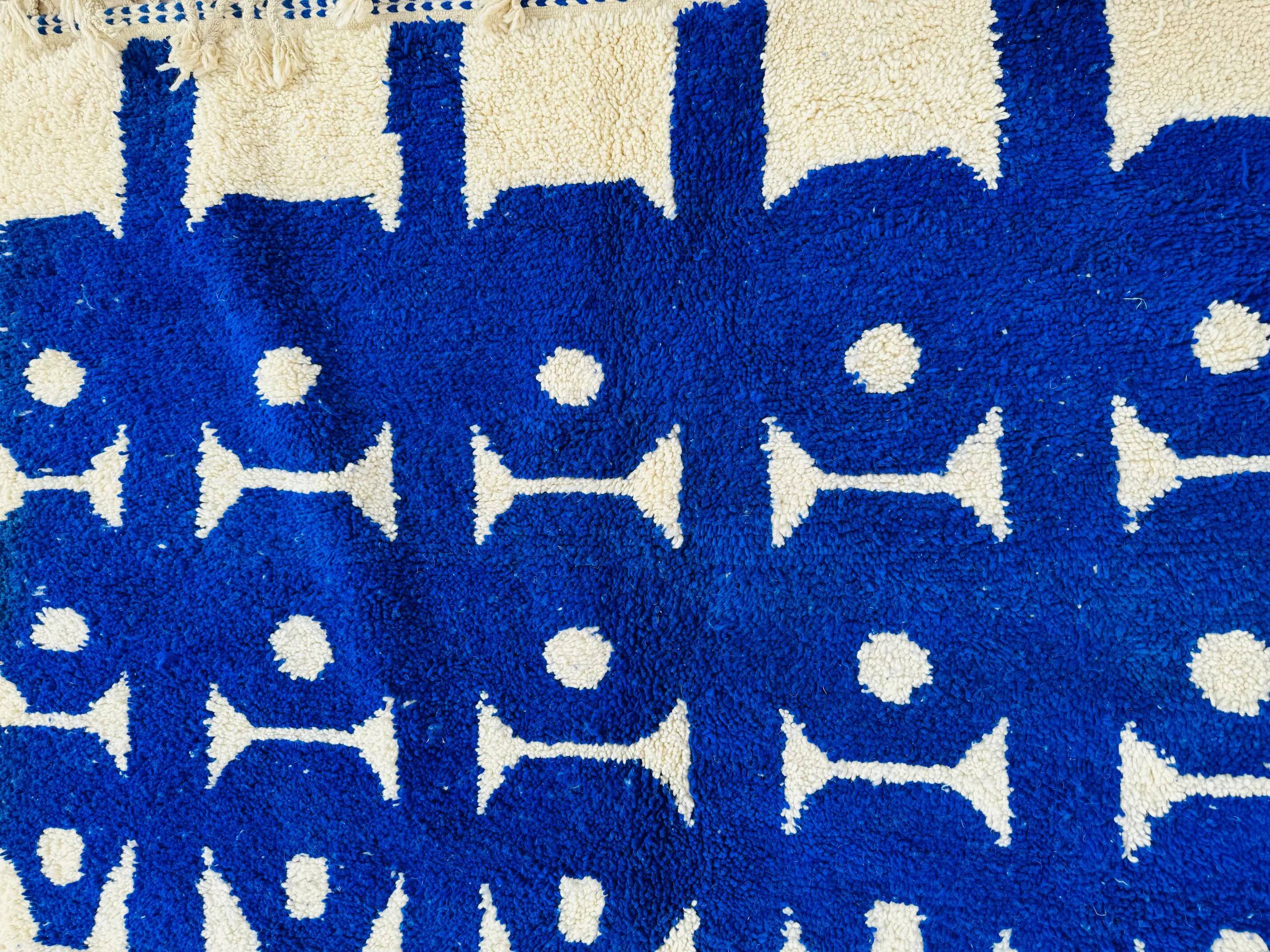 Handmade Berber artisan rug 3x2 m