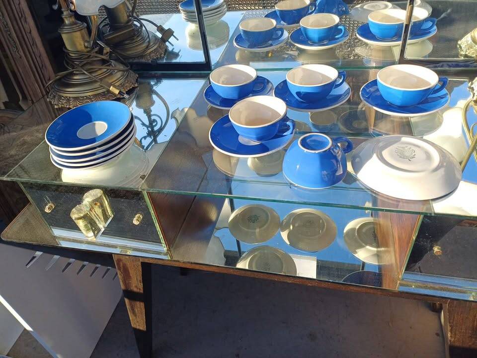 Villeroy & Boch cups and saucers