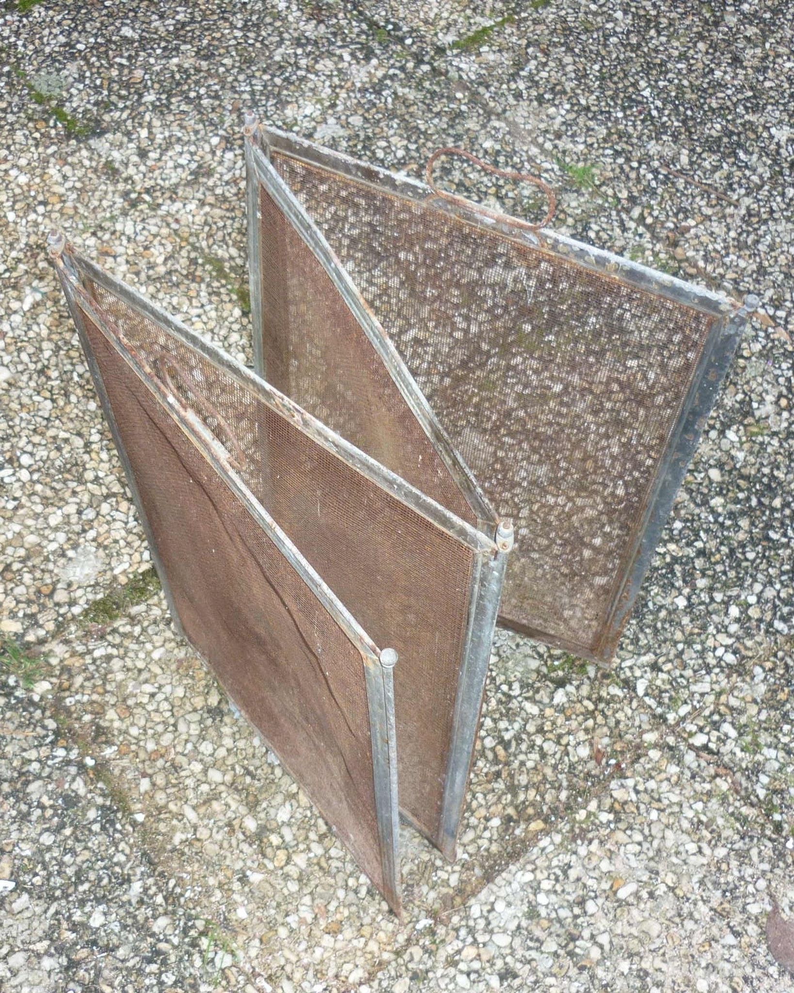 Pare feu ancien avec poignées 4 vanteaux