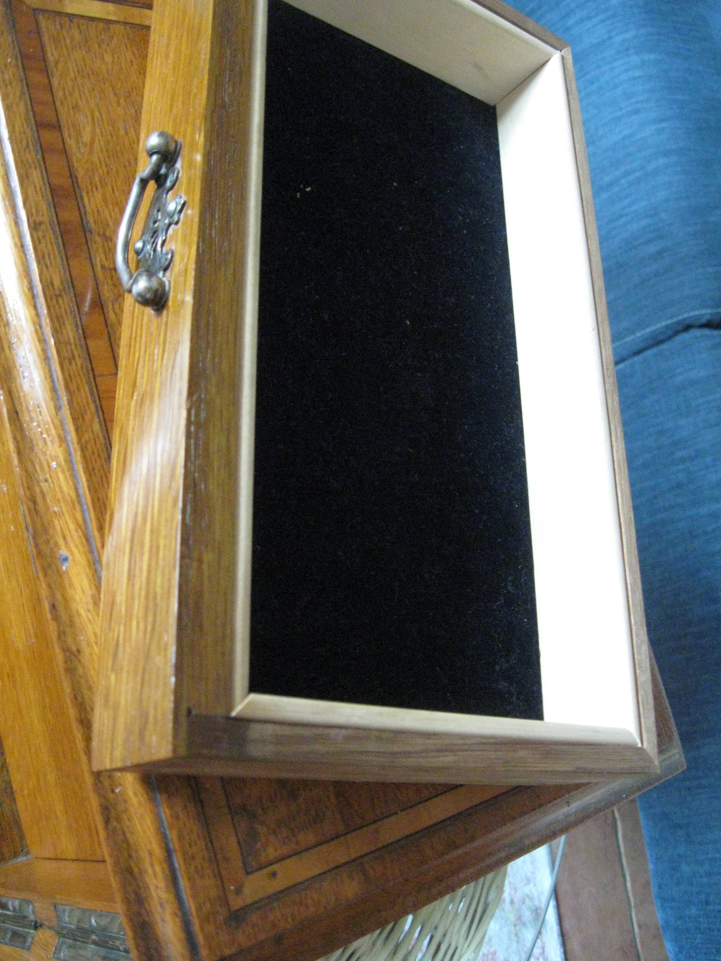 Edwardian Smoking Cabinet in Oak and Marquetry