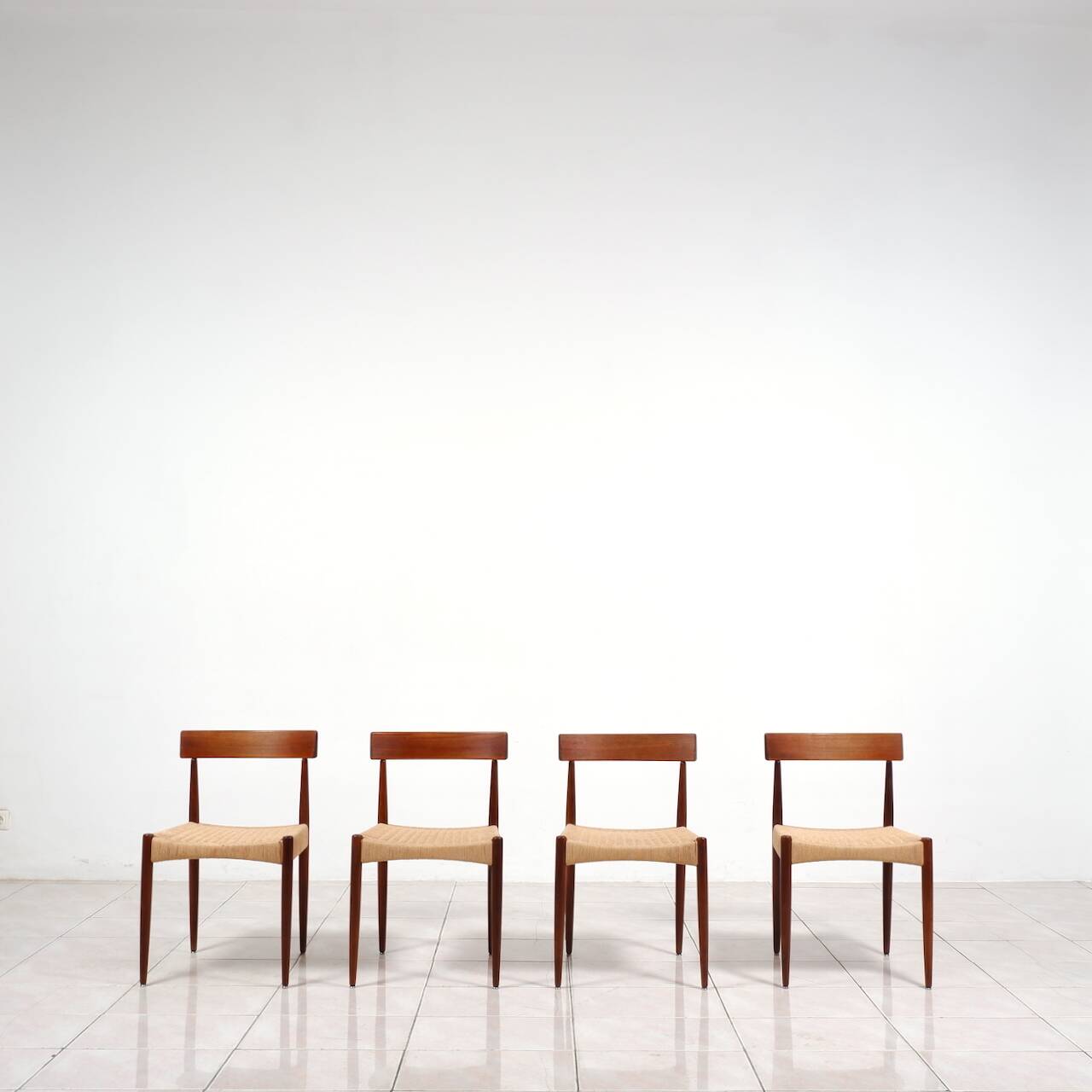 Set of 4 Teak Dining chairs by Arne Hovmand-Olsen for Mogens Kold