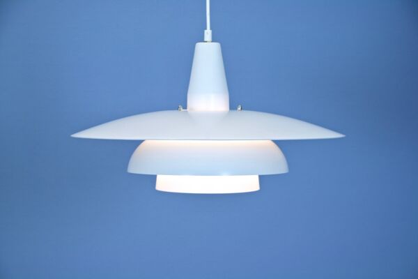 Lampe suspendue danoise en blanc, années 1970