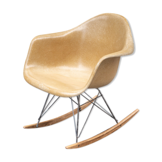 Rocking chair Light Ochre by Charles and Ray Eames for Herman Miller
