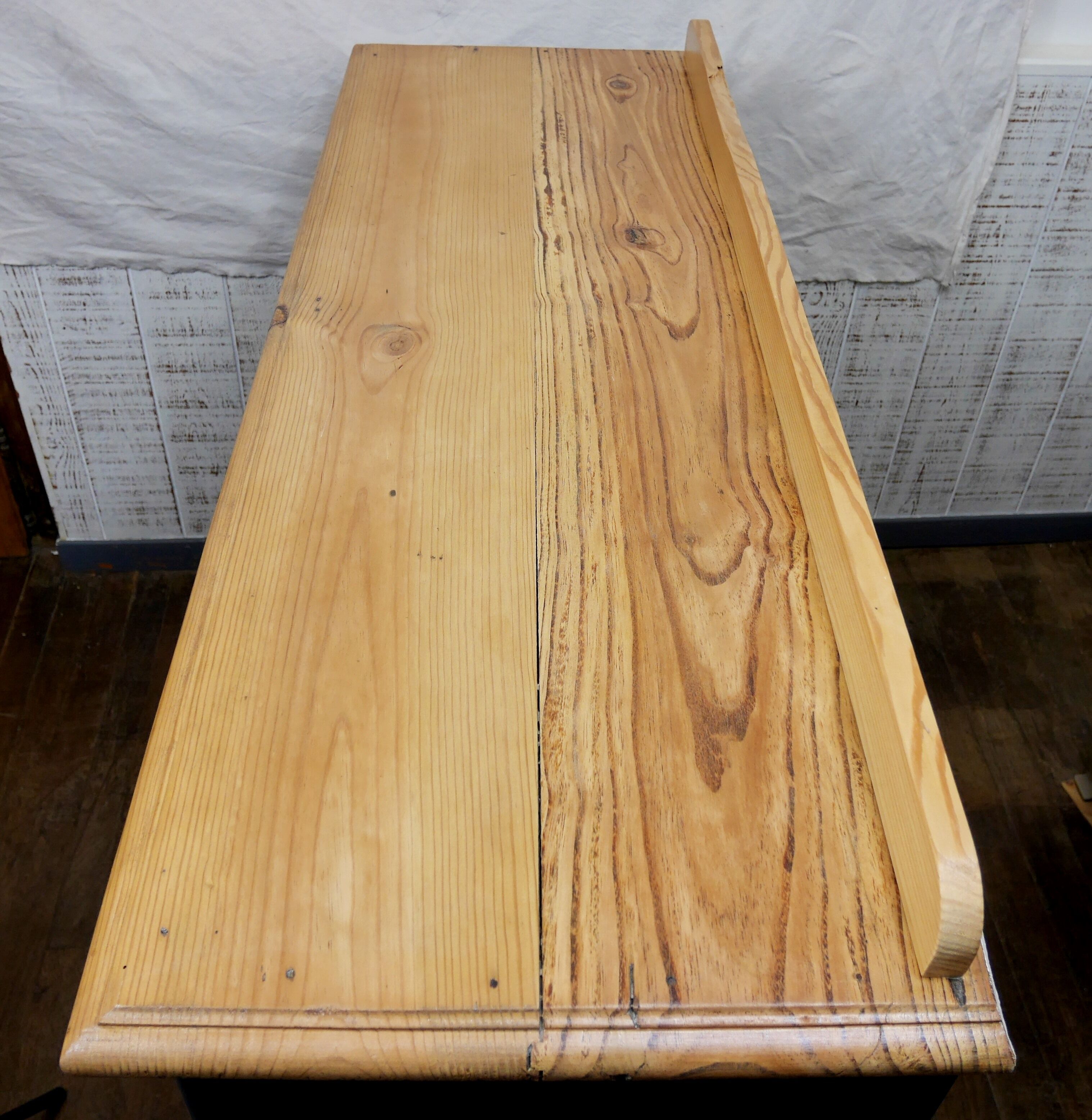 Parisian art deco sideboard blue