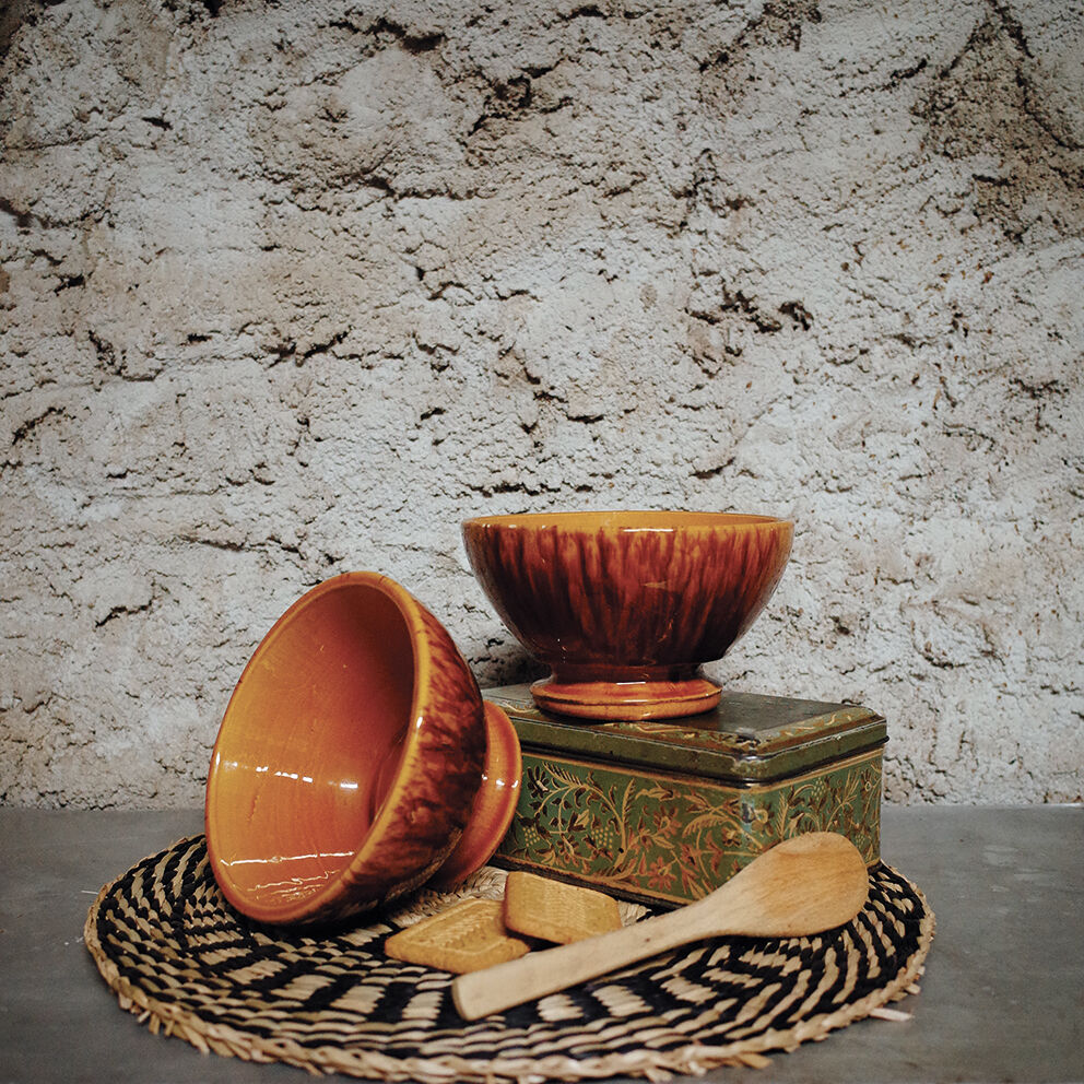 Set of 2 ceramic bowls flamed decoration