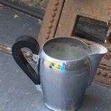 Coffee service consisting of three pieces in chrome and bakelite vintage