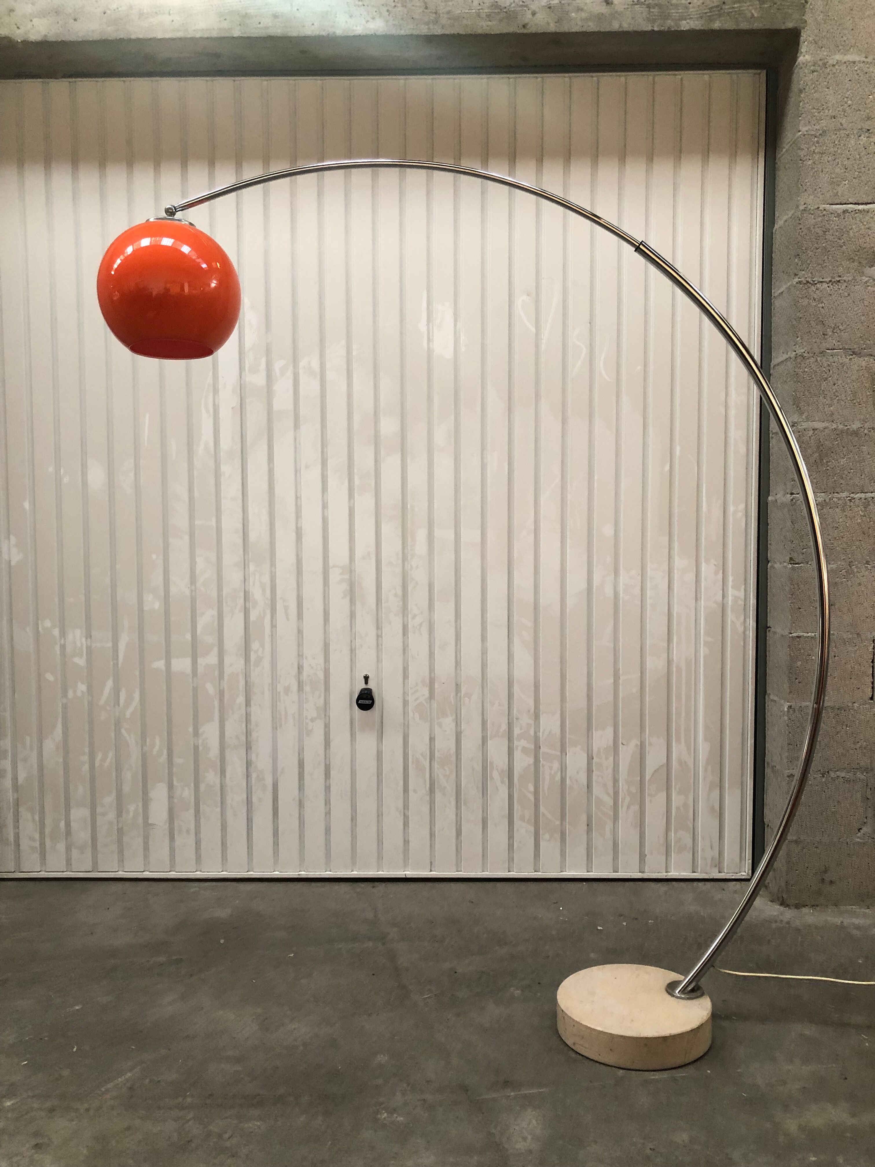 Arc floor lamp design of the 60s