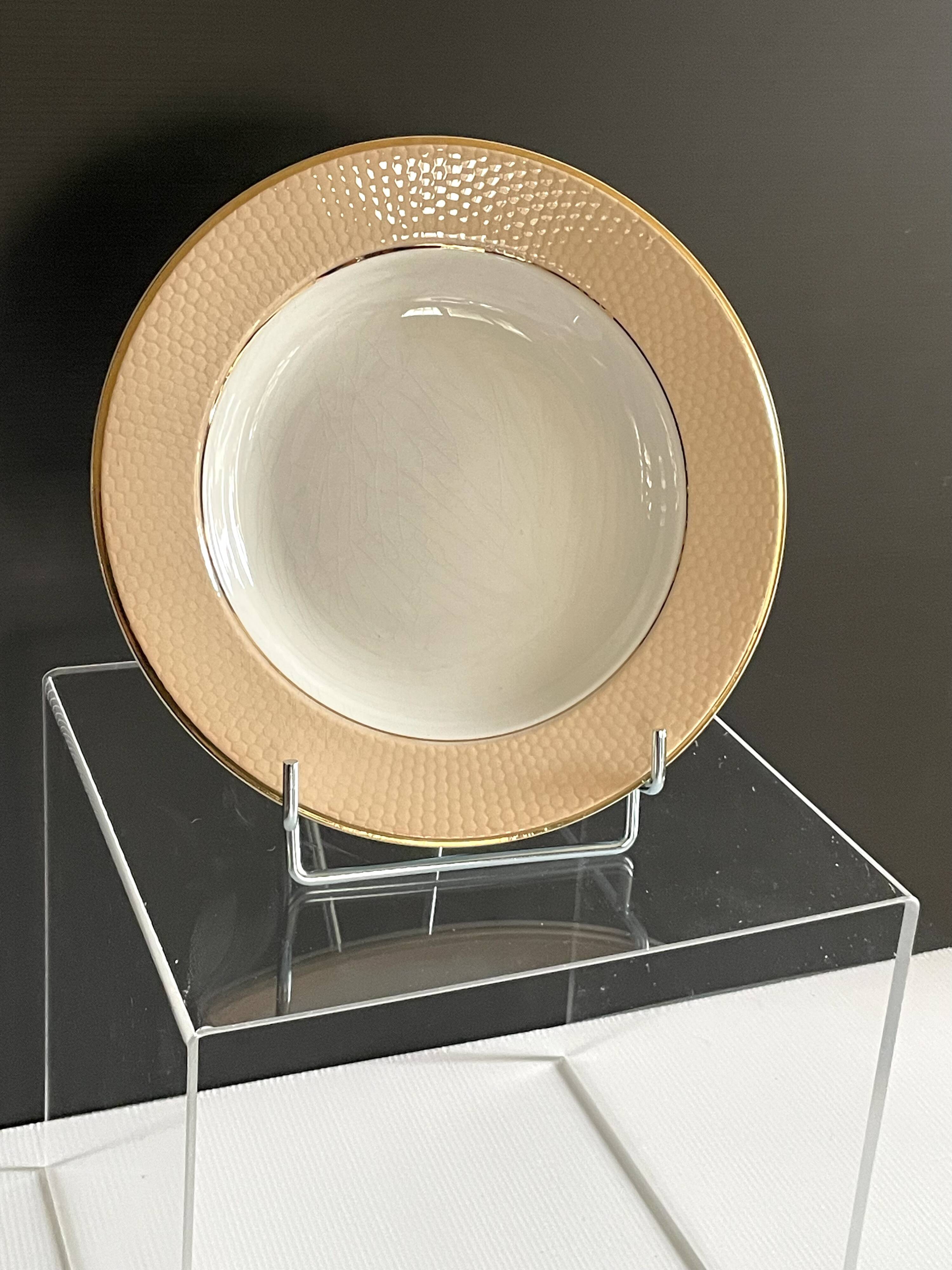 6 deep plates from L'Amandinoise model "Chamois" beige in very good condition.