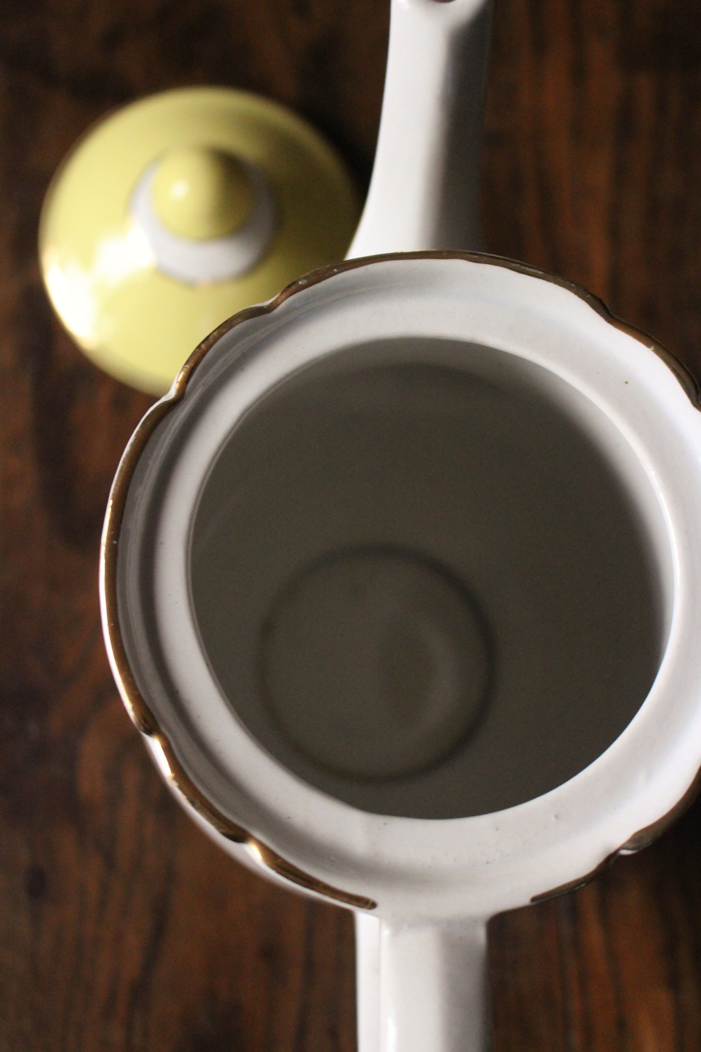 Coffee maker lunéville yellow gilding pink flowers