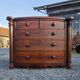 Commode galbée ancienne en acajou