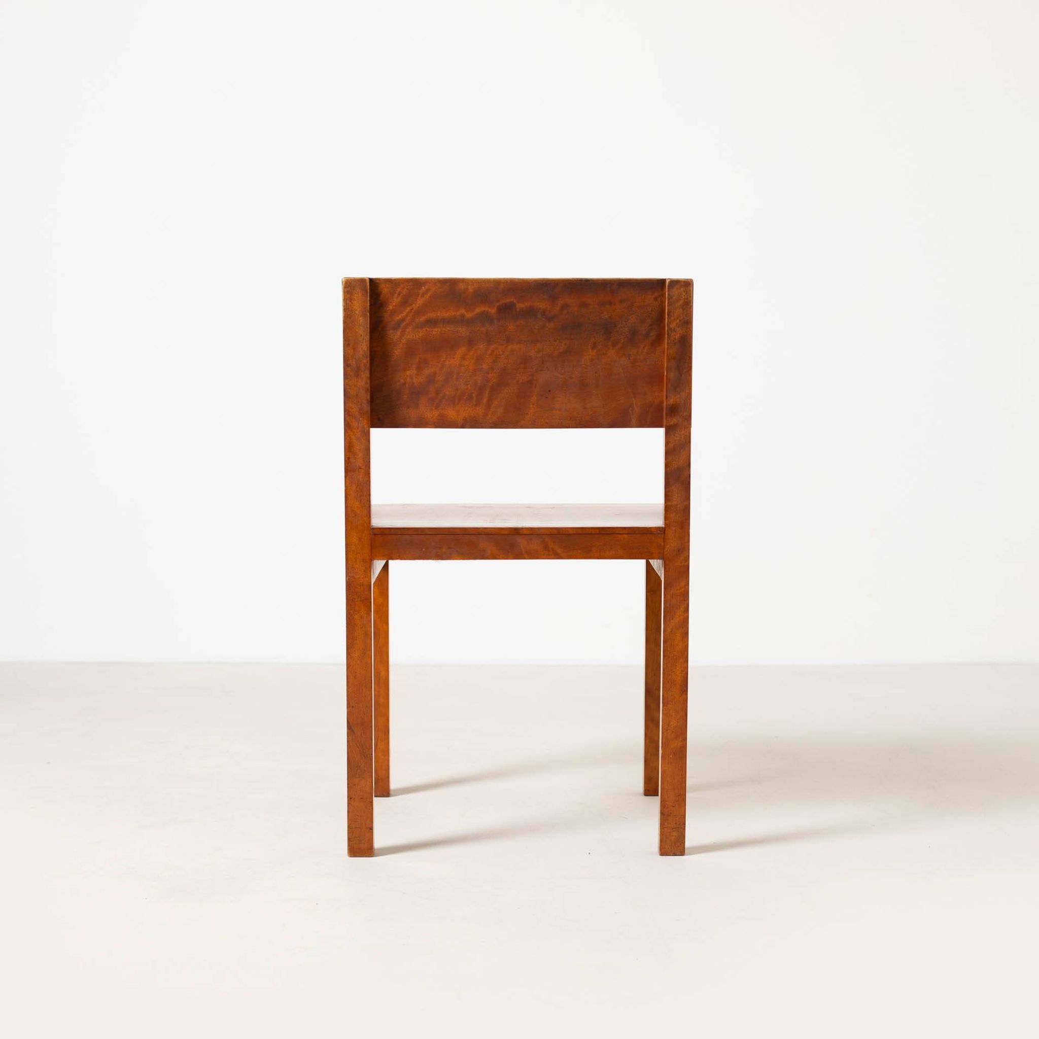 Set of 4 unique Bauhaus modernist dining chairs in birch, Prague, 1940s.