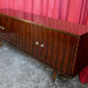 Enfilade verni polyester ouvrant à 4 vantaux