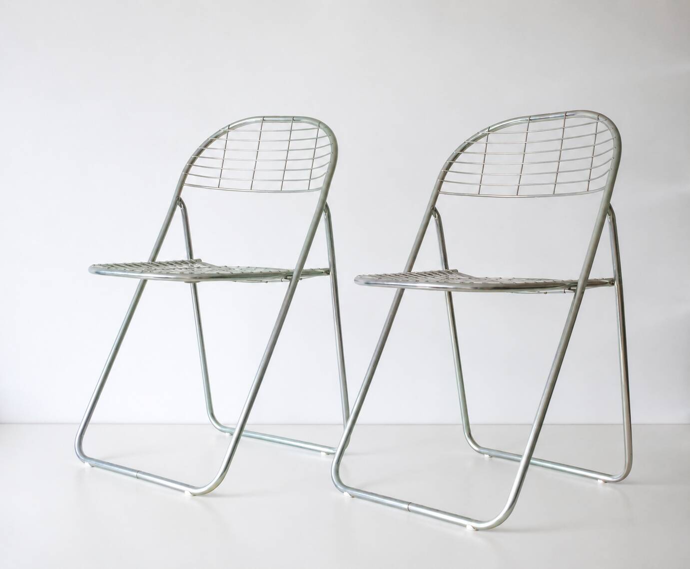 Chairs Niels Gammelgaard