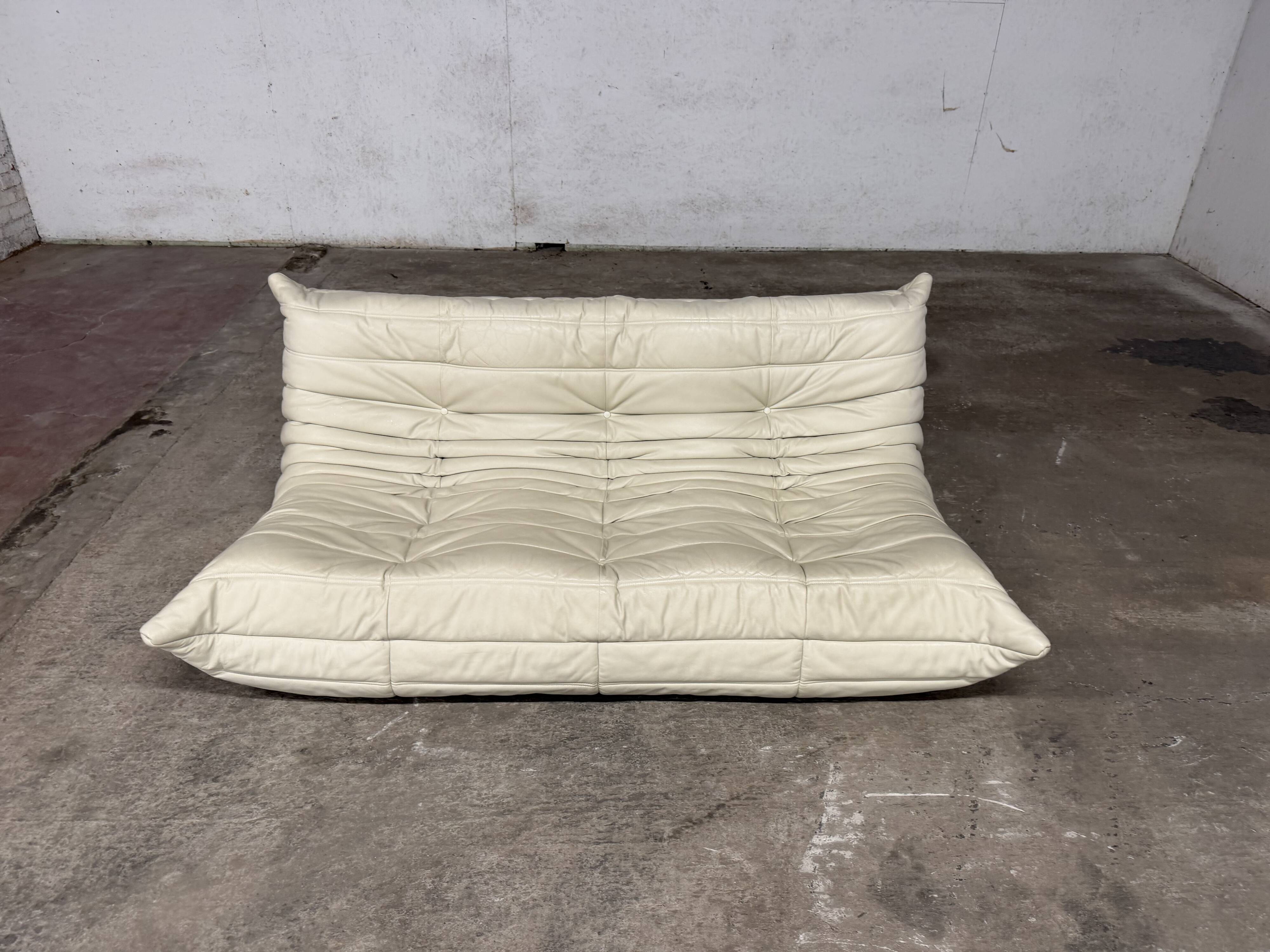 100% authentic ligne roset togo 3-seater beige leather in top condition!