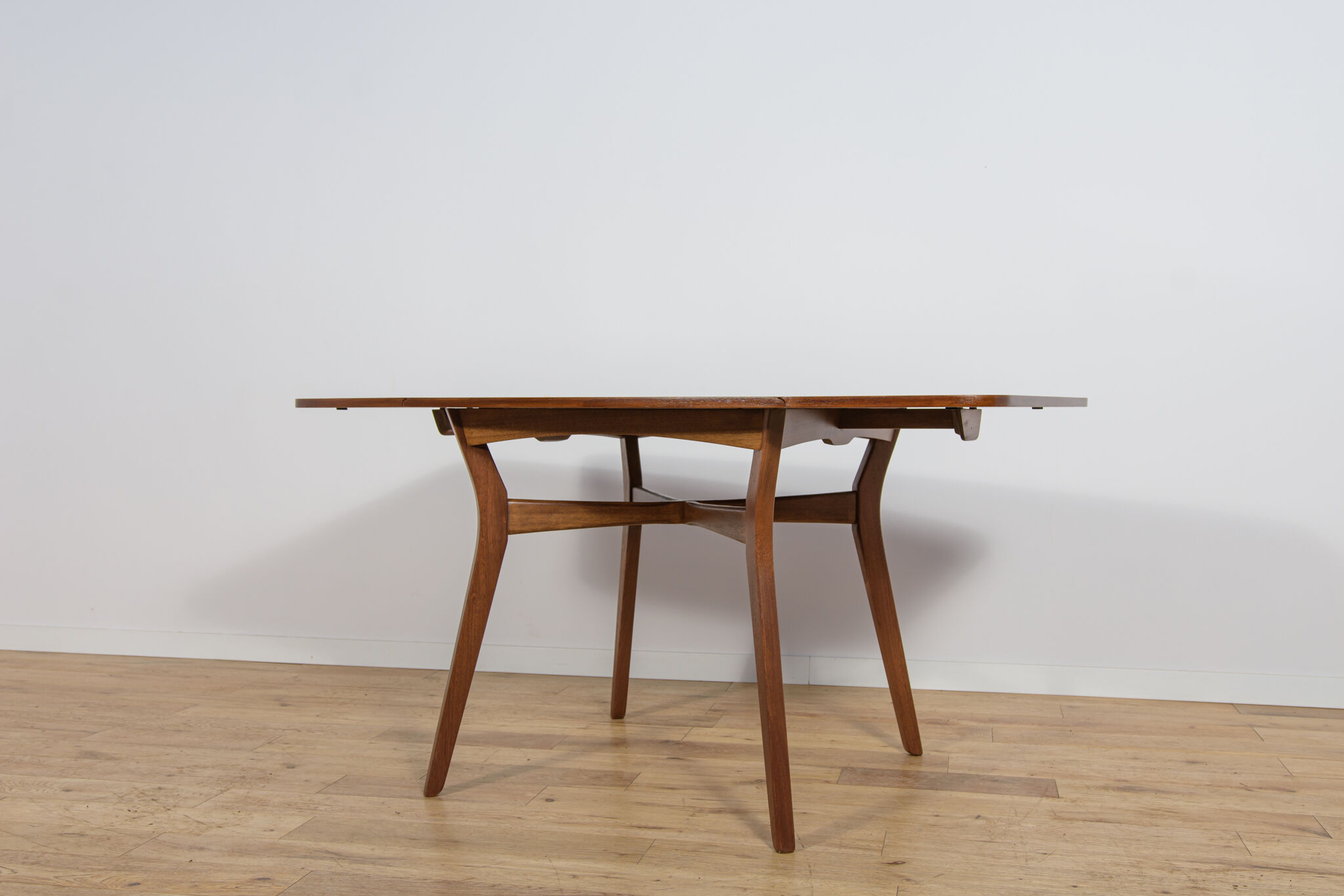 Mid-Century Butterfly Dining Table from G-Plan, United Kingdom, 1950s