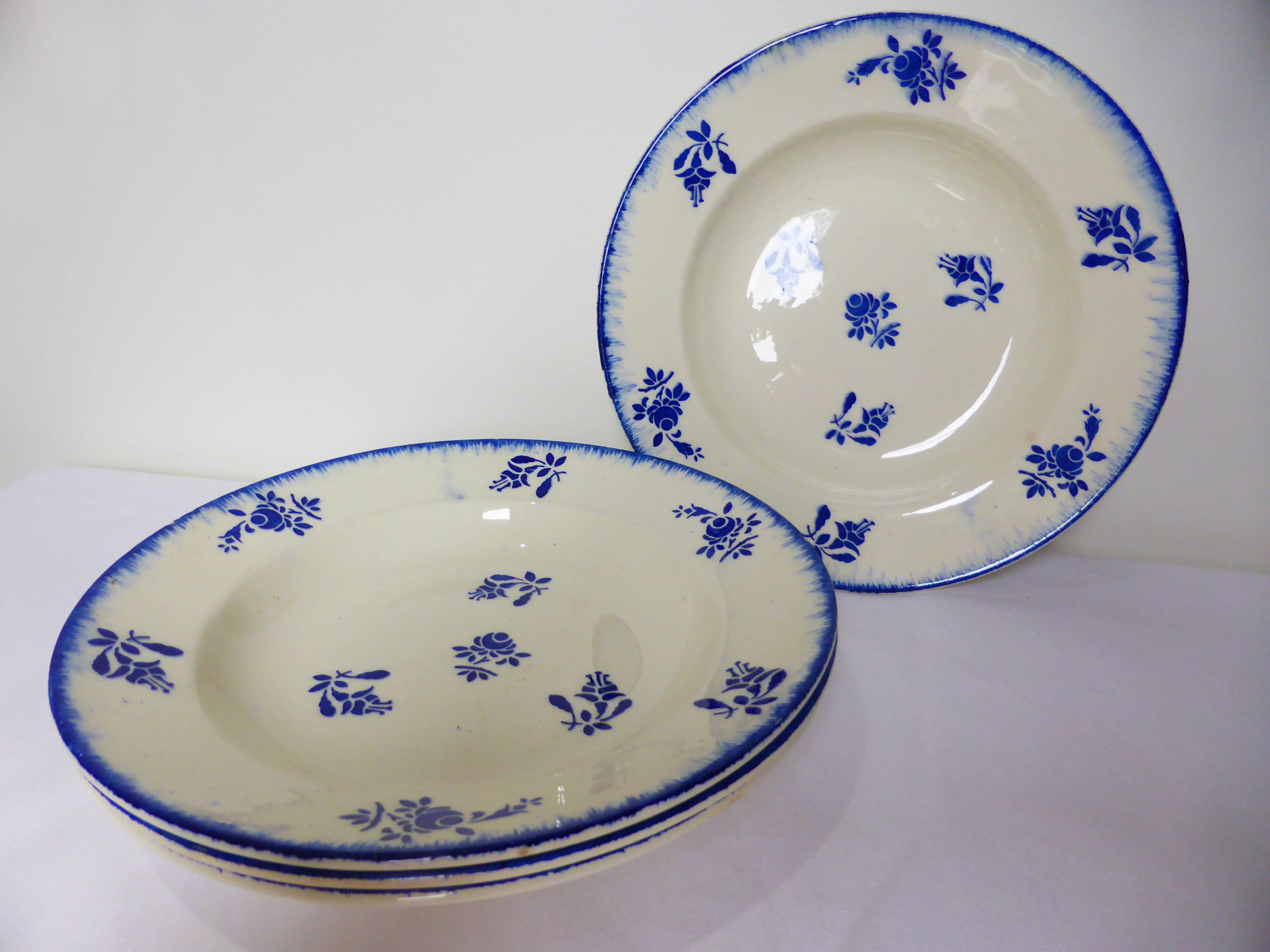 4 K&G Luneville Loire model 220507 soup plates