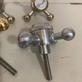 Hot/cold faucet head set