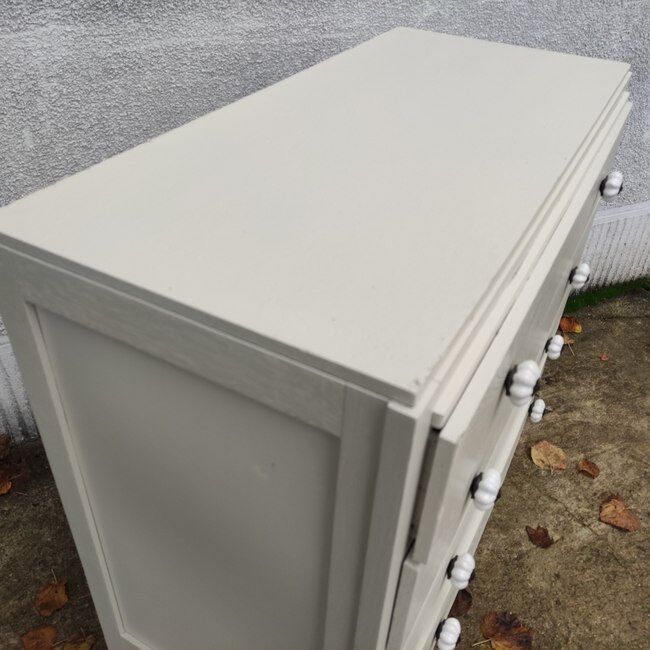 Commode vintage pieds compas