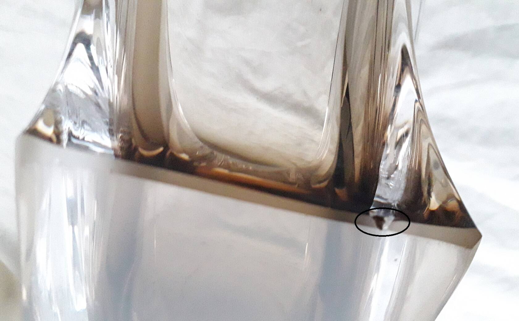 Glass centerpiece cup