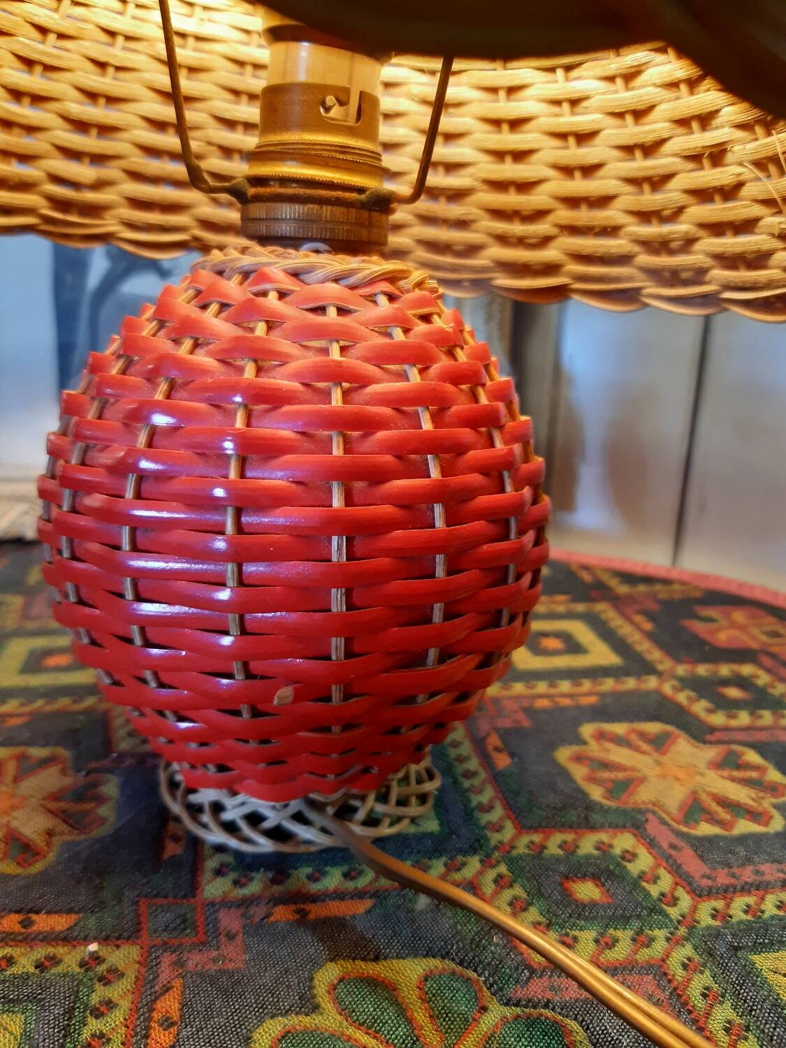 Wicker lamp
