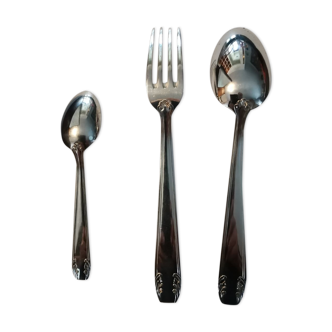 Housewife 37 pieces of silver metal silverware Saint Medard