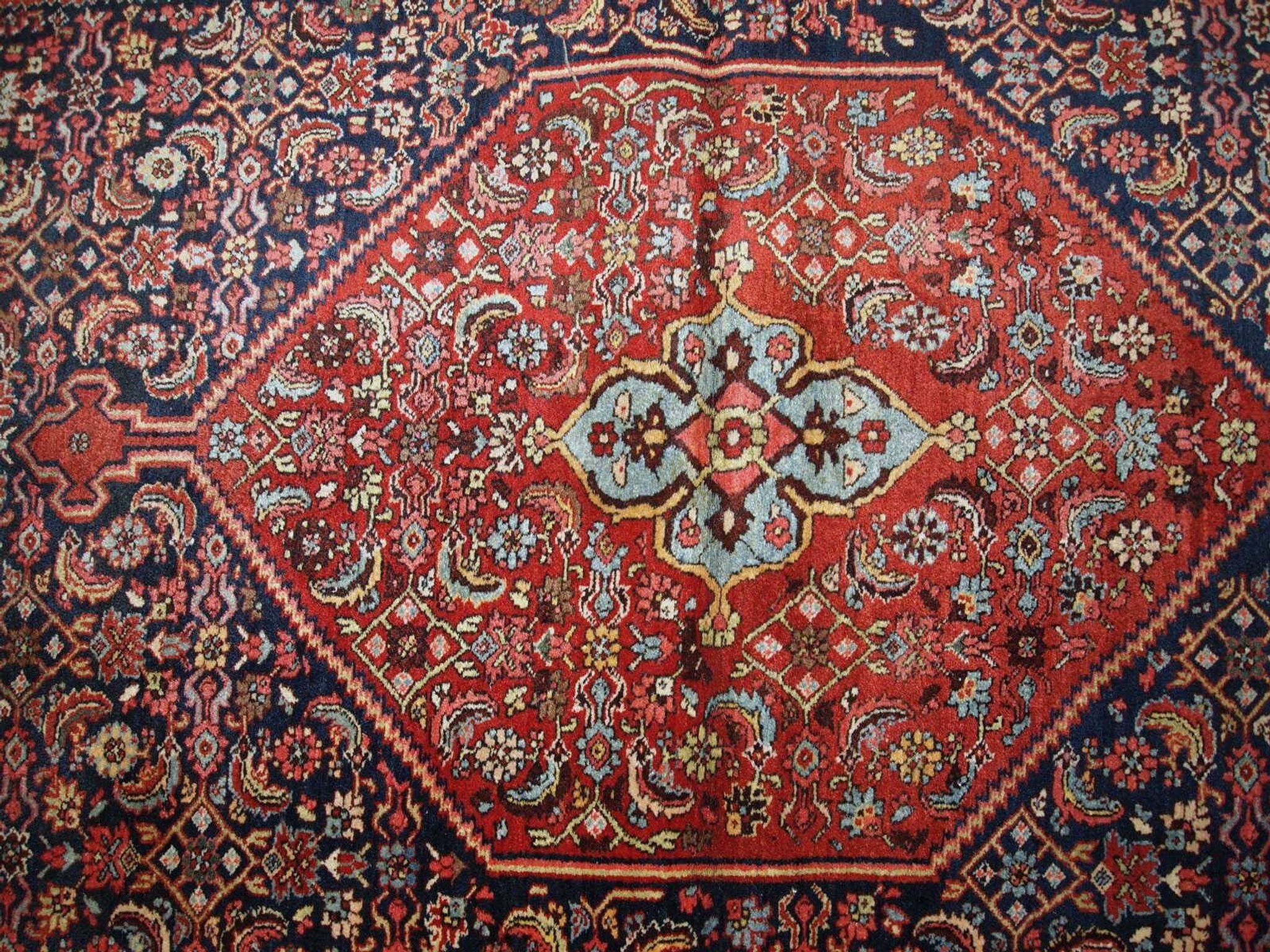 Handmade antique Persian Bidjar rug 4.5' x 5.6' (137cm x 170cm) 1900s - 1B740
