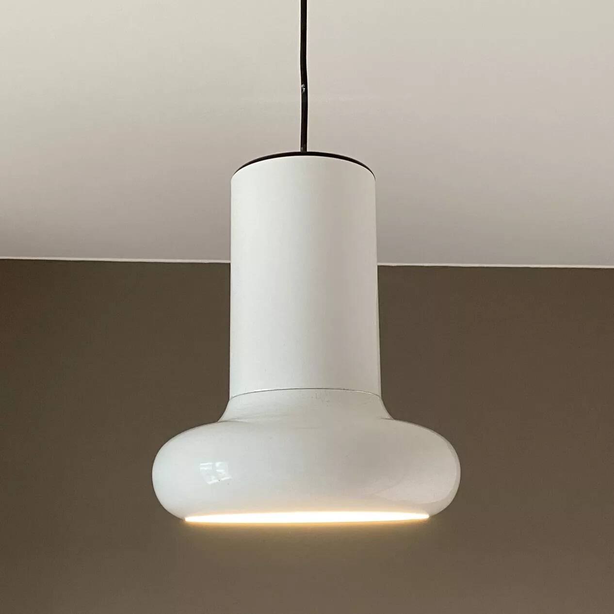 Lita pendant lights model 6062. White. 1970