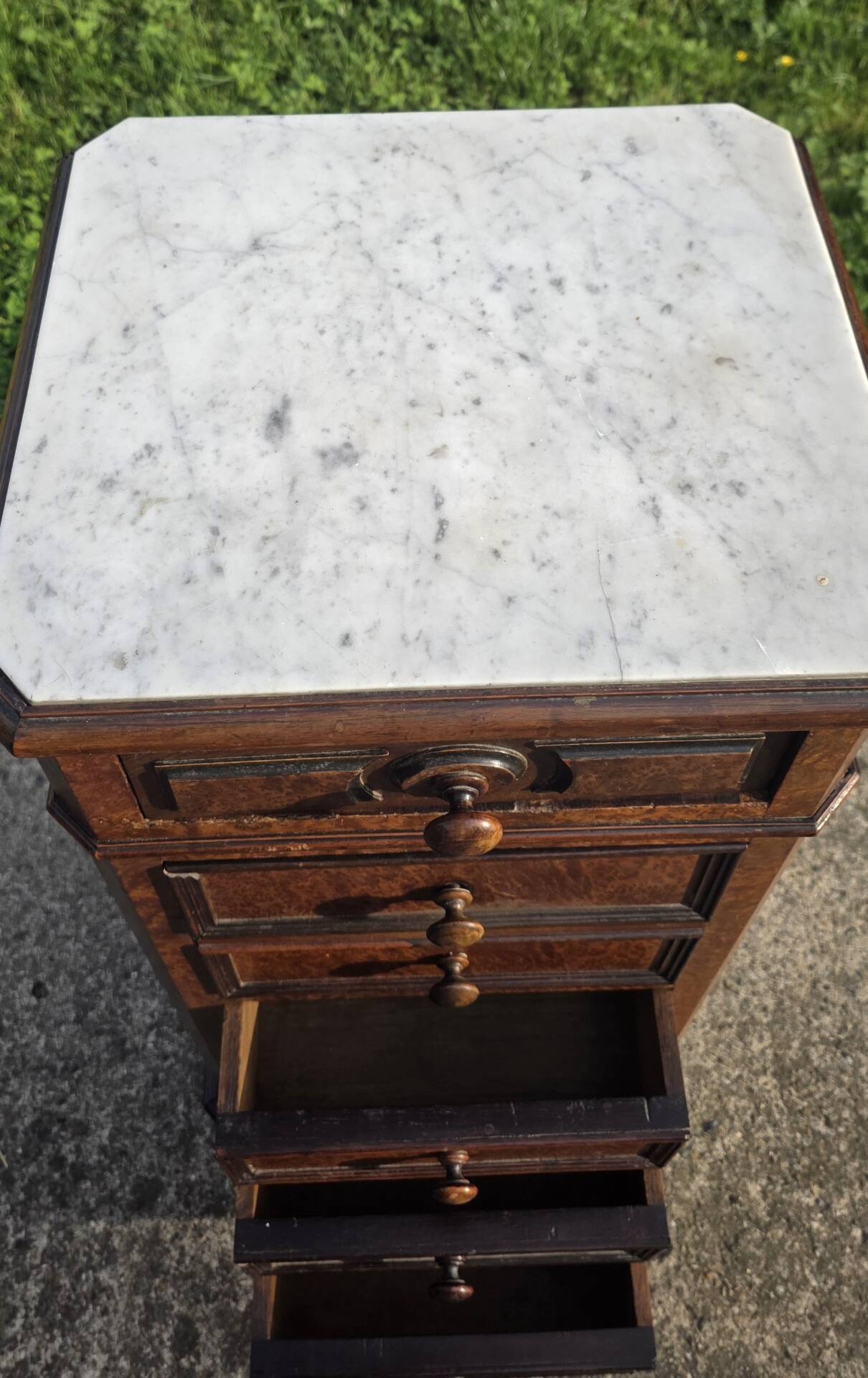 Chest of drawers or bedside table