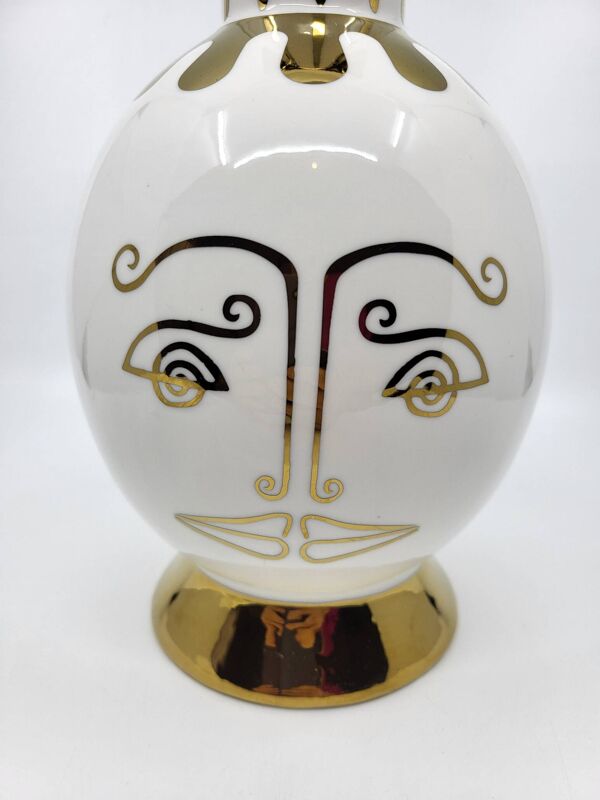Carafe ou Vase Vincent Darré X Monoprix en céramique blanche et doré
