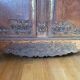 Armoire en chene sculptee du xviii ème siecle