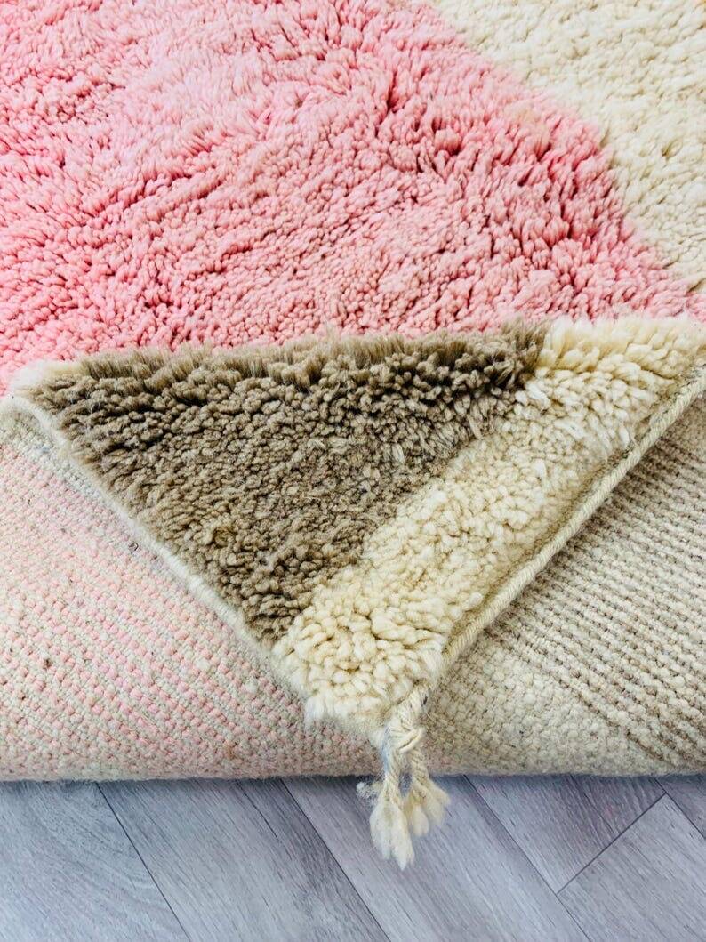 Traditional handmade pure wool rug, size 150 x 250 cm