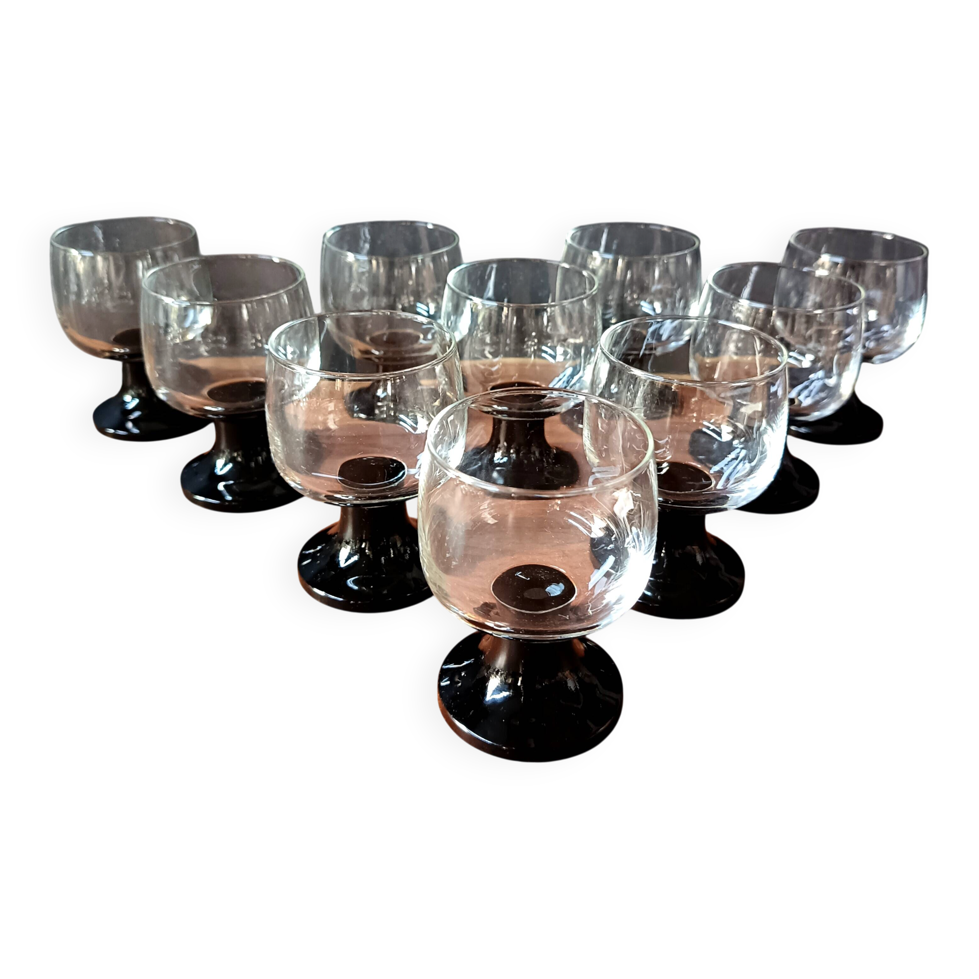 10 14cl glasses on black stems, Luminarc France, Milord 5 model