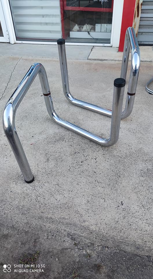 Table on top of glass and base in chromed metal around 1970 modular