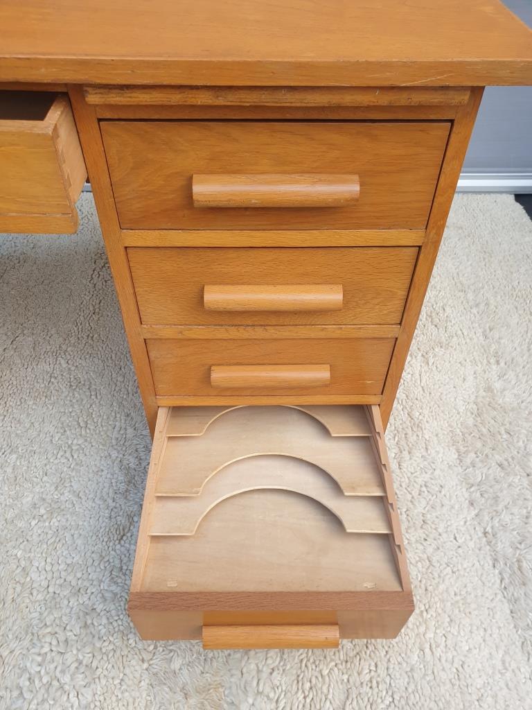 Desk 5 drawers 1 tablet vintage 1950