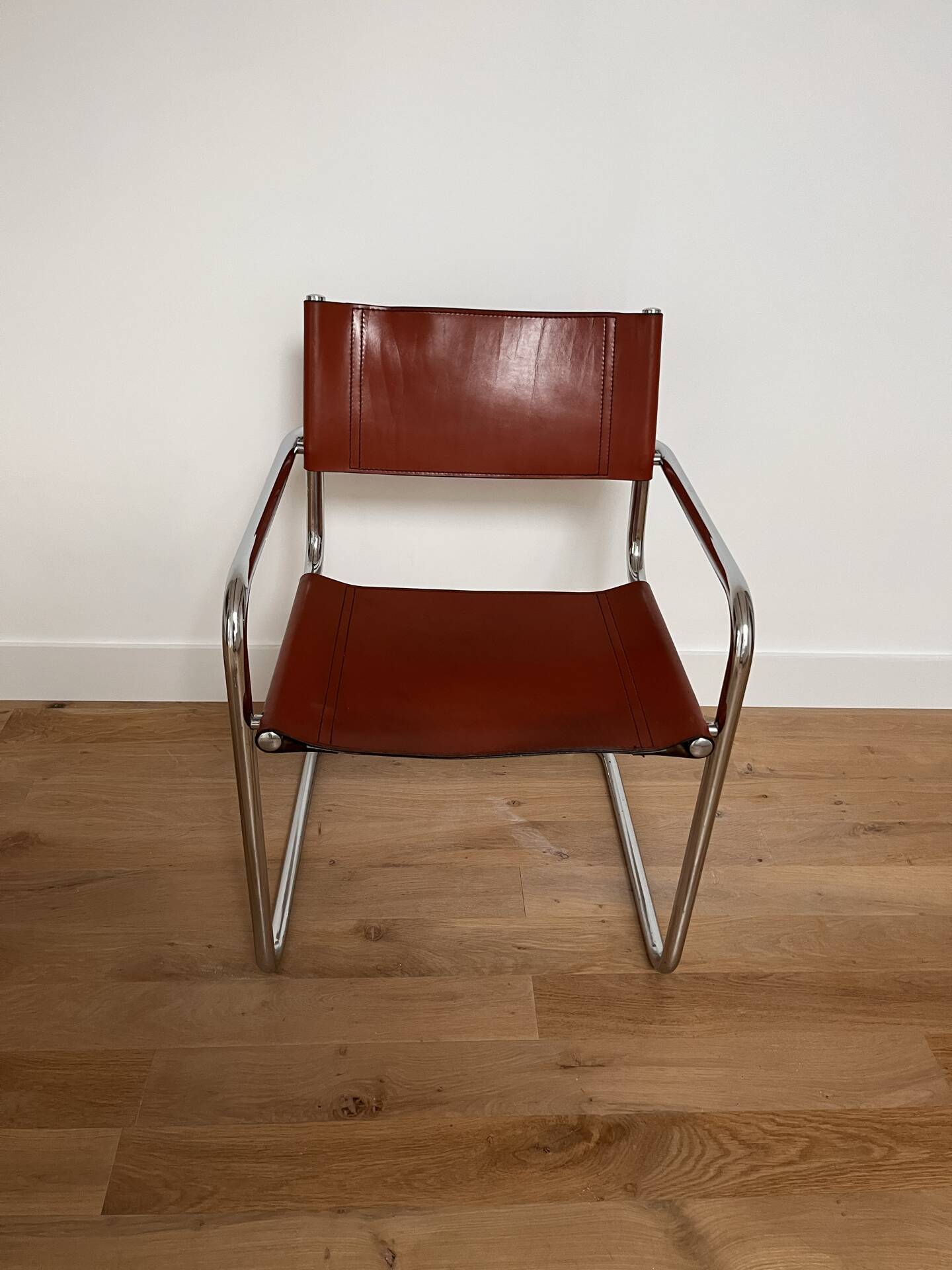 Chaise assise et dossier cuir