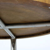 Restored Bauhaus Round Table in Walnut by Robert Slezak, 1930s