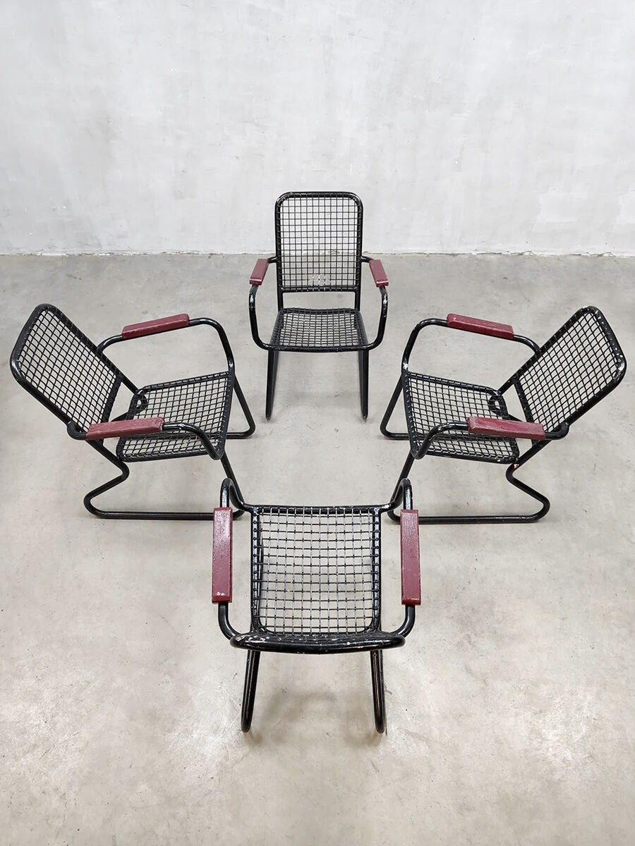 Set of 4 vintage wire garden chairs outdoor